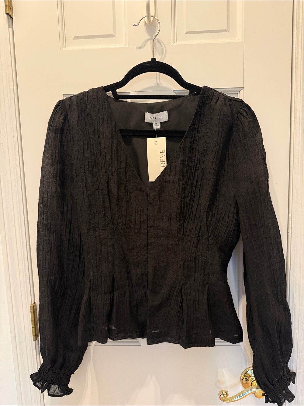 Evereve Black Textured V-Neck Long Sleeve Blouse